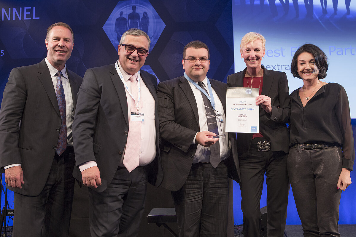Pressemeldung 19.10.2015 | DextraData ist EMCs „Best Flash Partner“ Deutschlands | Verleihung