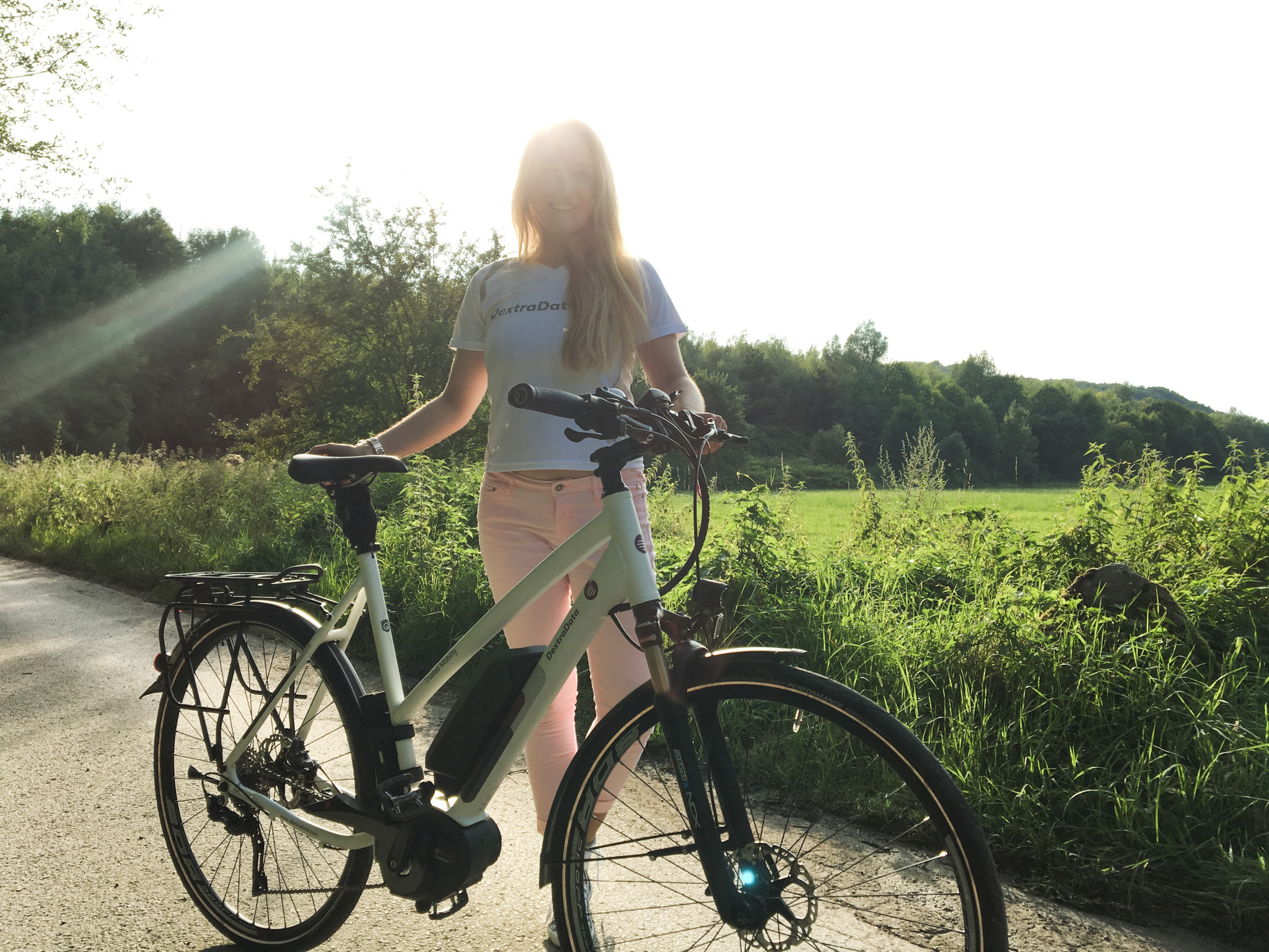 DextraData Fahrräder - Sonnenschein bei der gemeinsamen Fahrradtour